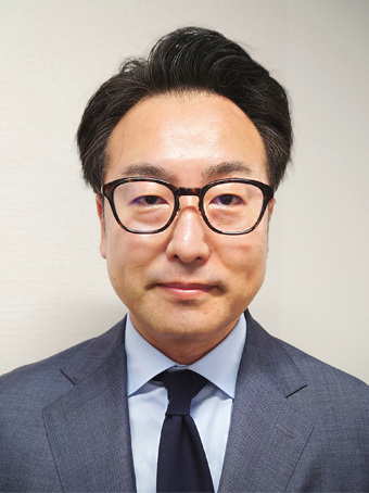 四家章裕（しけ・あきひろ）プロフィール写真